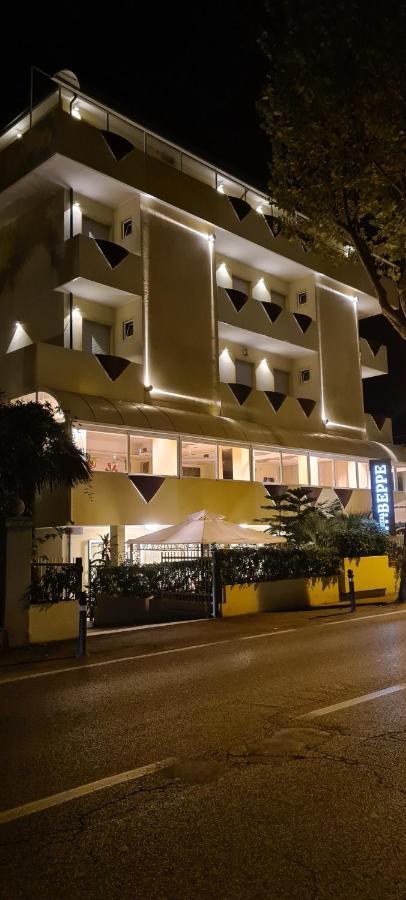 Hotel Beppe リミニ エクステリア 写真