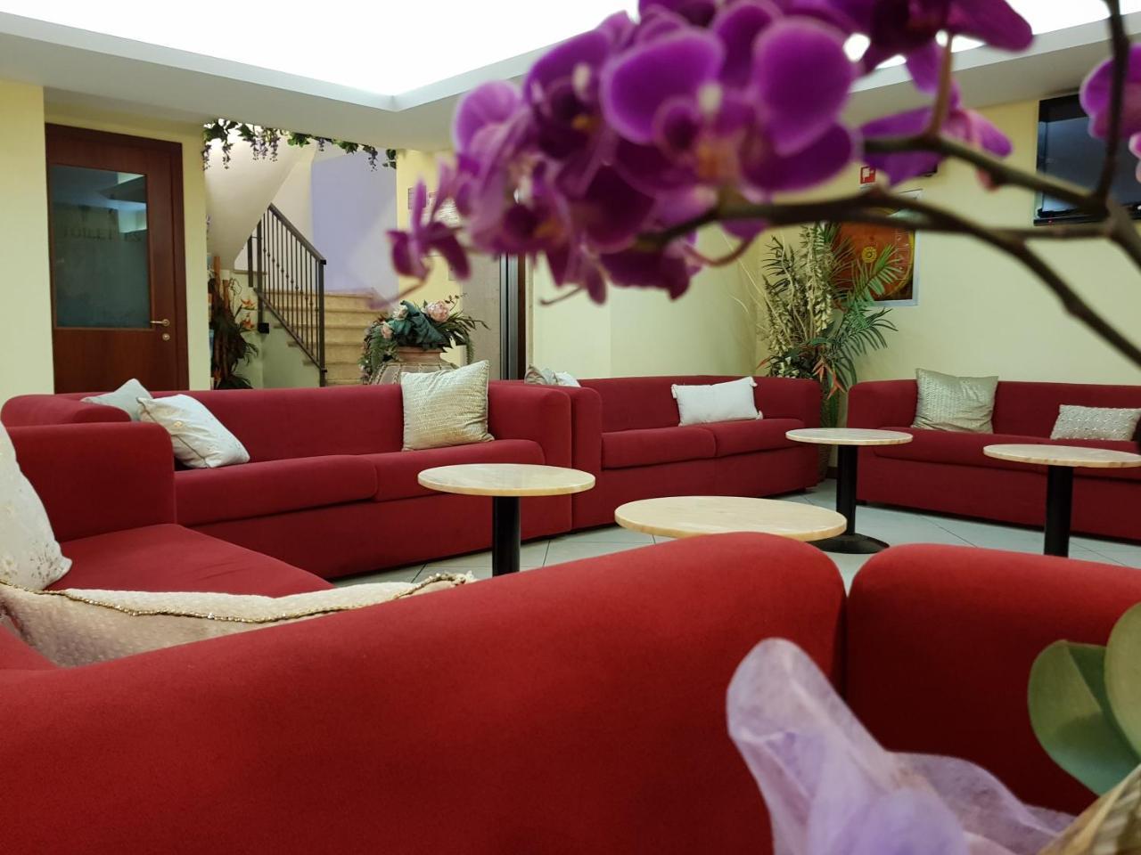 Hotel Beppe リミニ エクステリア 写真